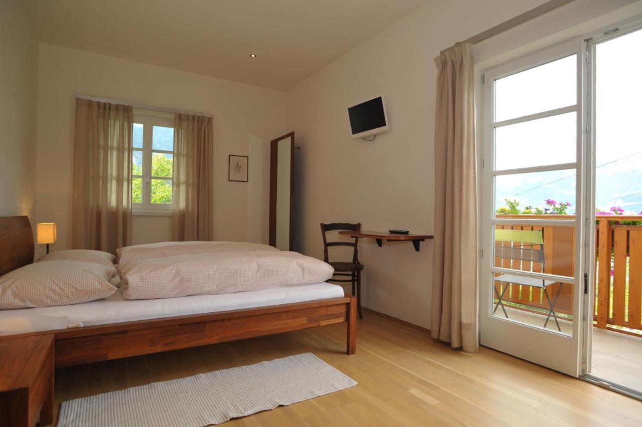 Schiessstandhof Bed & Breakfast Монтаня Екстериор снимка